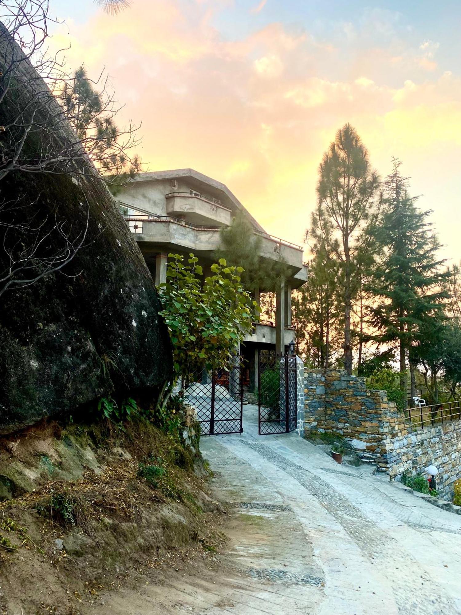 Rock City Resort Saidu Sharif Kültér fotó