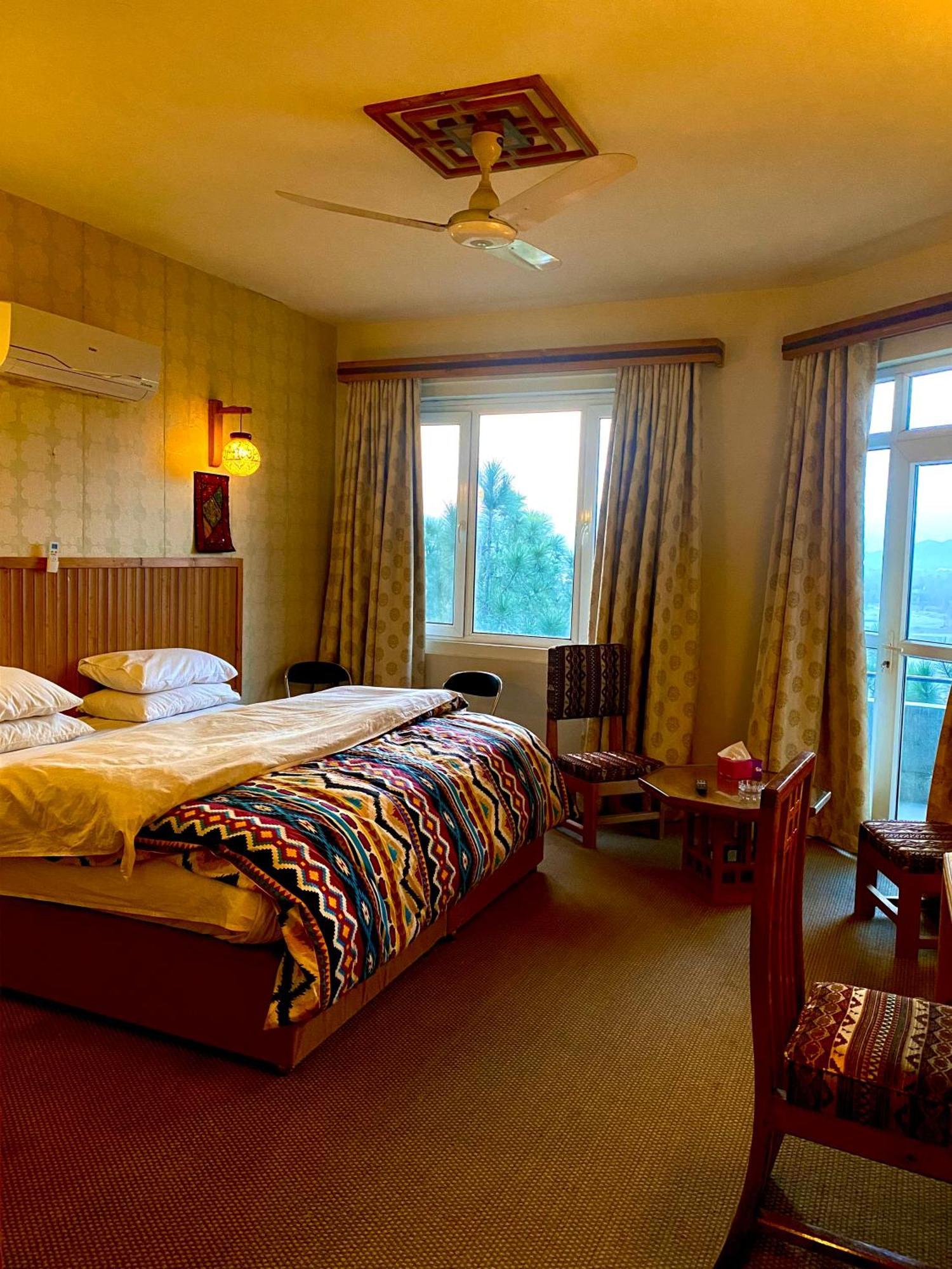 Rock City Resort Saidu Sharif Kültér fotó